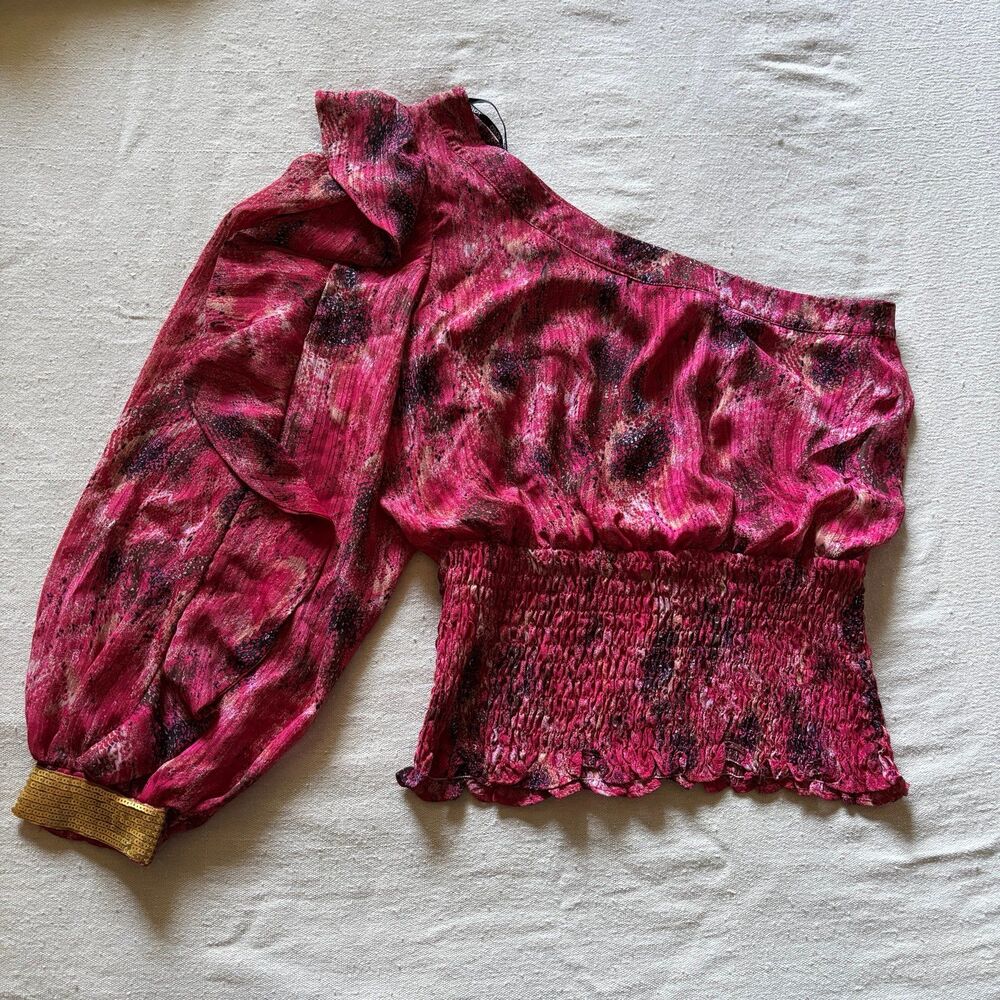 Y2K XOXO On Shoulder Top